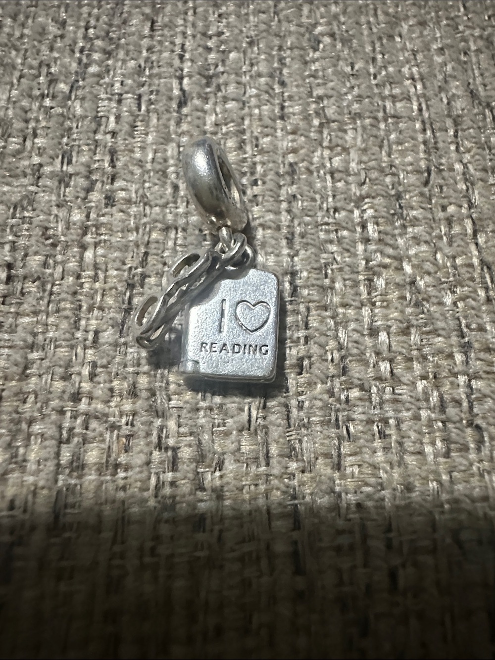 Pandora “I Love Reading” Charm - Picture 2 of 4